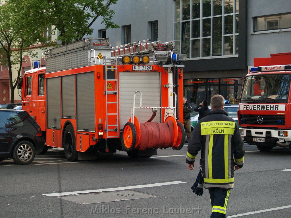 Brand Koeln Muelheim Adamstr 20.JPG